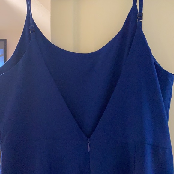 NWT GRACIA Jumpsuit with pockets and cute V detail on the back. - Picture 3 of 5